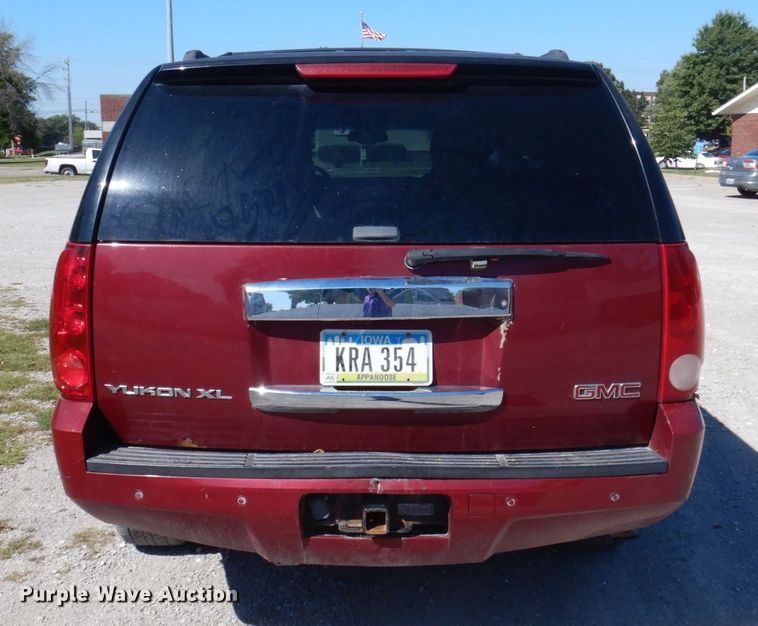 image for item DP0335 2007 GMC Yukon XL  SUV