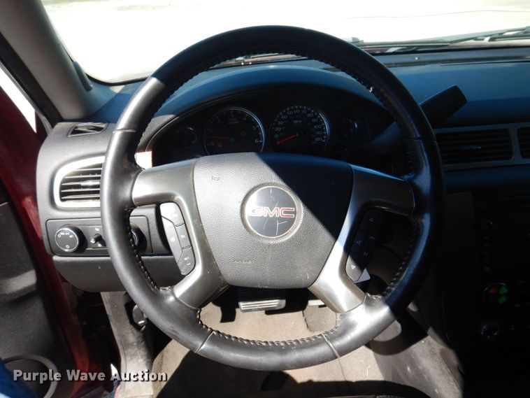 image for item DP0335 2007 GMC Yukon XL  SUV