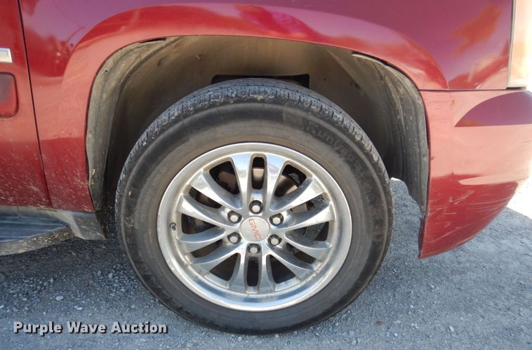 image for item DP0335 2007 GMC Yukon XL  SUV