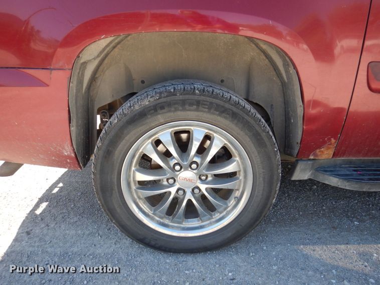 image for item DP0335 2007 GMC Yukon XL  SUV