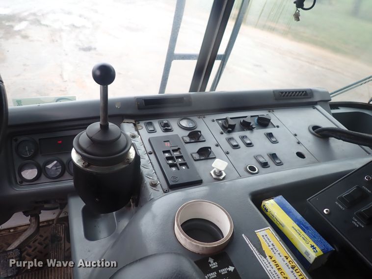 image for item DQ2948 2005 Freightliner Condor  refuse truck