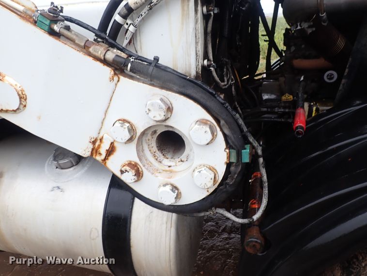 image for item DQ2948 2005 Freightliner Condor  refuse truck