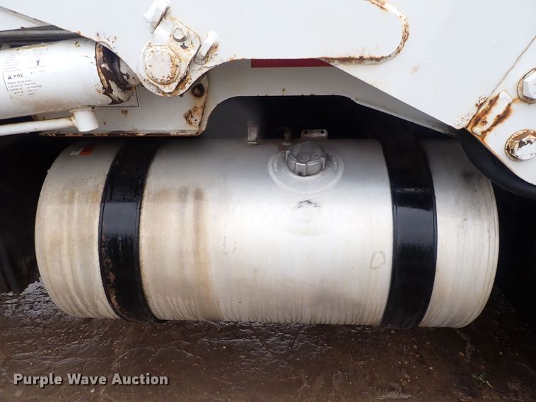 image for item DQ2948 2005 Freightliner Condor  refuse truck