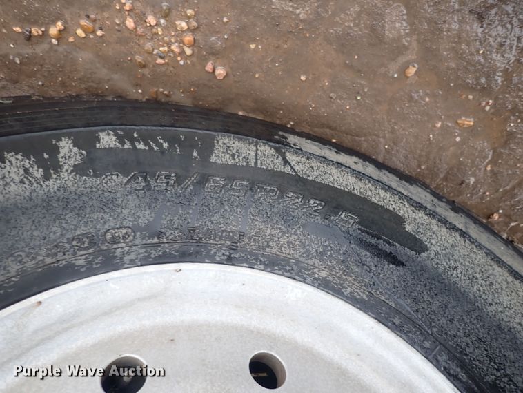 image for item DQ2948 2005 Freightliner Condor  refuse truck