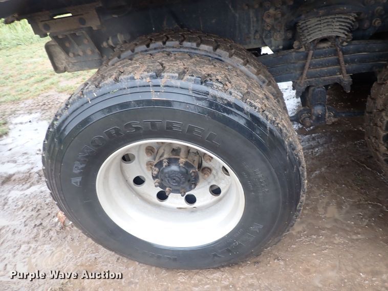 image for item DQ2948 2005 Freightliner Condor  refuse truck