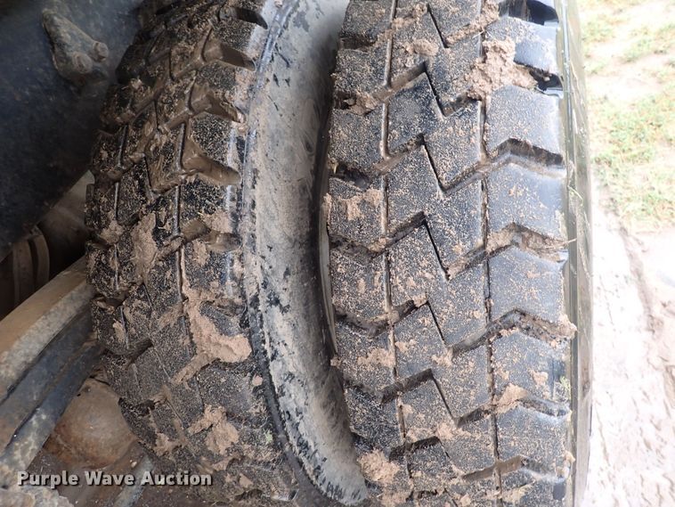 image for item DQ2948 2005 Freightliner Condor  refuse truck