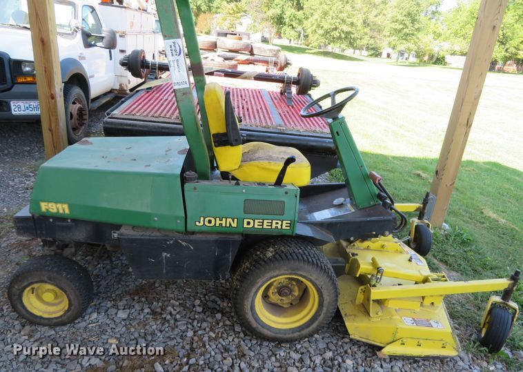 image for item DR0124 (2) lawn mowers