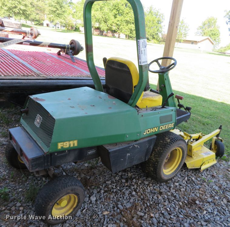 image for item DR0124 (2) lawn mowers