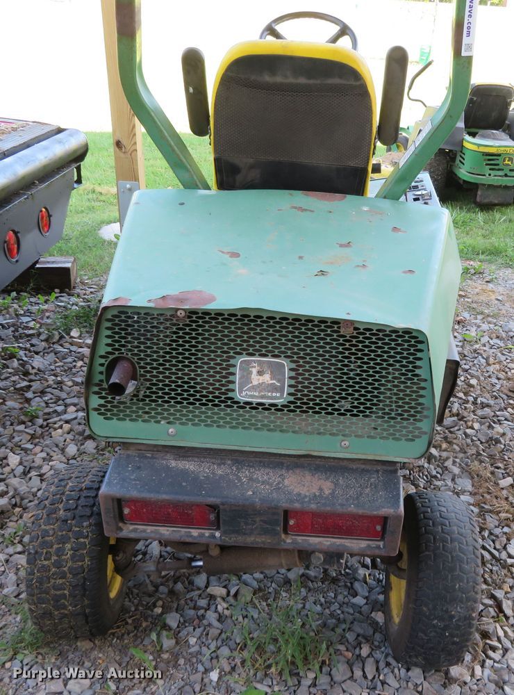 image for item DR0124 (2) lawn mowers