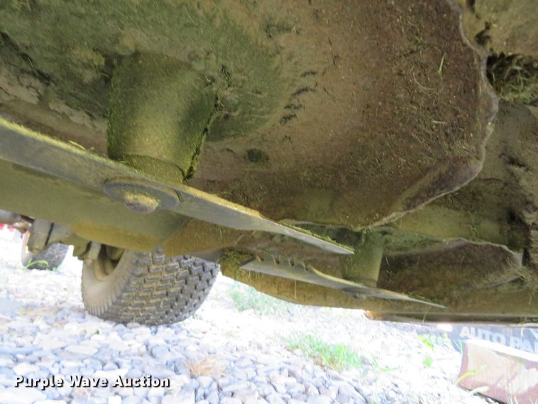 image for item DR0124 (2) lawn mowers