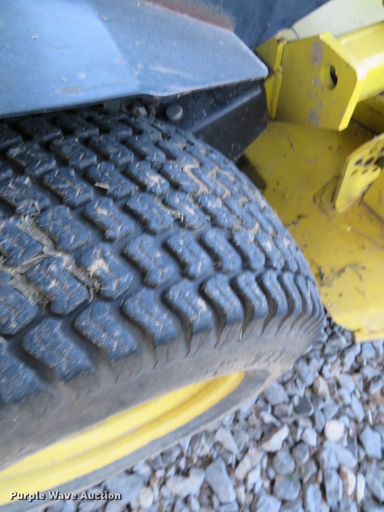 image for item DR0124 (2) lawn mowers