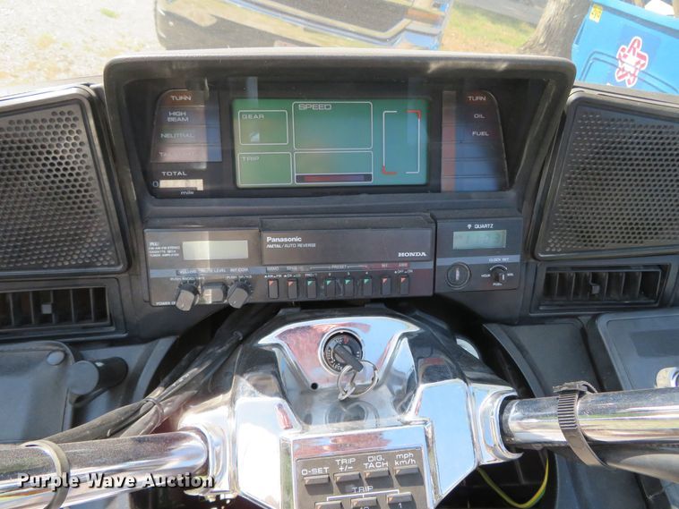 image for item DR0129 1985 Honda Gold Wing Aspencade  motorcycle