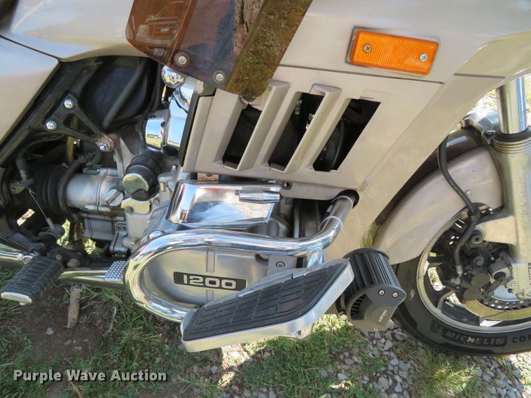 image for item DR0129 1985 Honda Gold Wing Aspencade  motorcycle