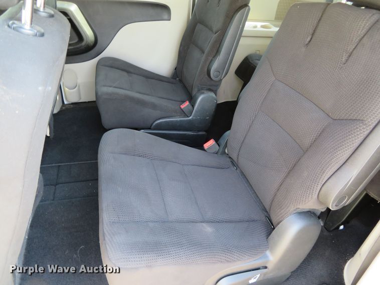 image for item DR0133 2017 Dodge Grand Caravan  van