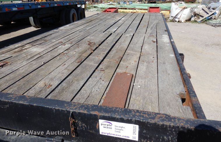 image for item DR0533 1996 Towmaster T20  equipment trailer