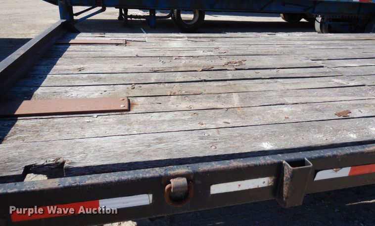 image for item DR0533 1996 Towmaster T20  equipment trailer