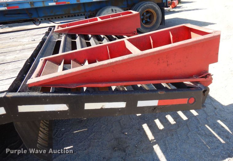 image for item DR0533 1996 Towmaster T20  equipment trailer