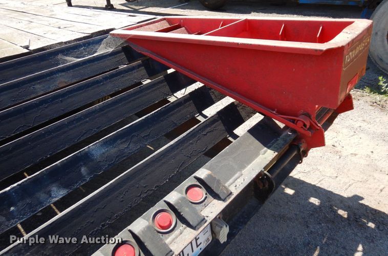 image for item DR0533 1996 Towmaster T20  equipment trailer
