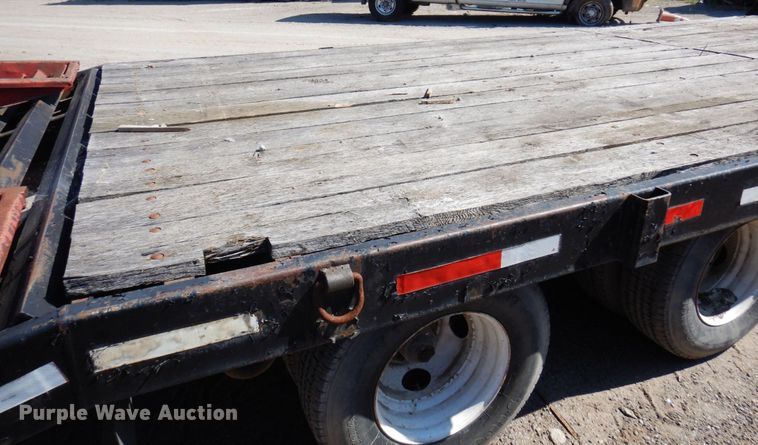 image for item DR0533 1996 Towmaster T20  equipment trailer