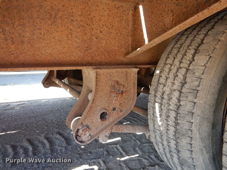 image for item DR0533 1996 Towmaster T20  equipment trailer