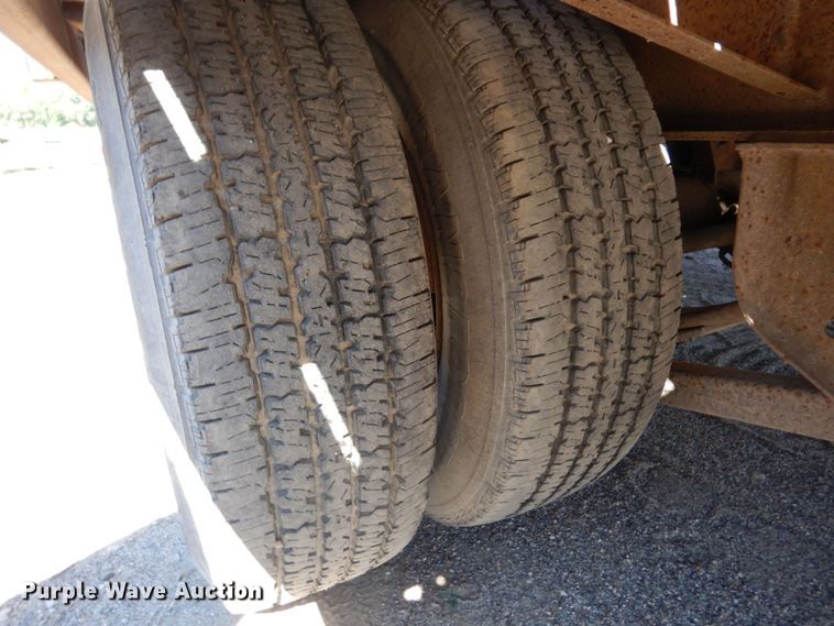 image for item DR0533 1996 Towmaster T20  equipment trailer