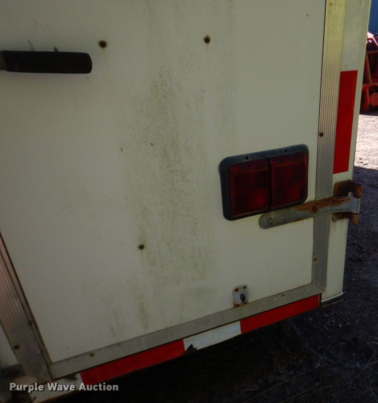 image for item DR0548 1993 United Express Line  enclosed cargo trailer