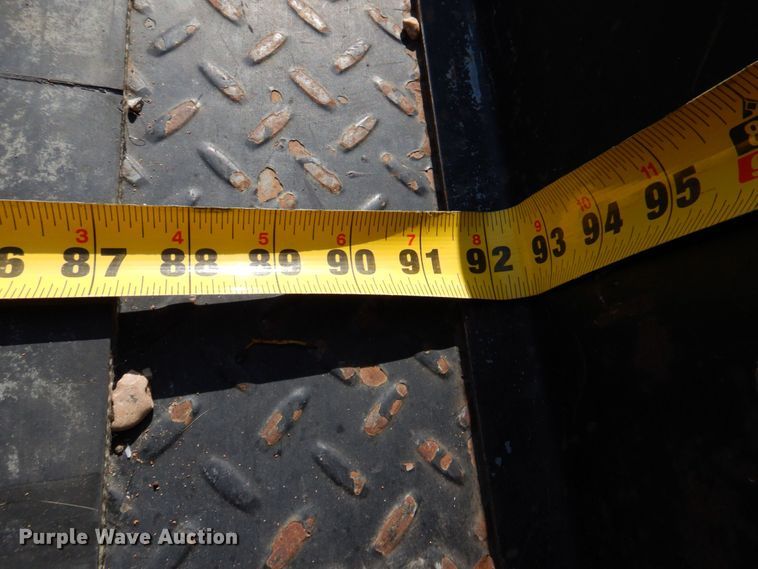 image for item DR2026 2017 Ford F450 Super Duty XLT  Crew Cab flatbed truck