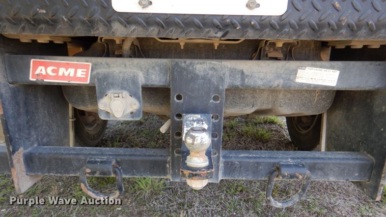 image for item DR2026 2017 Ford F450 Super Duty XLT  Crew Cab flatbed truck