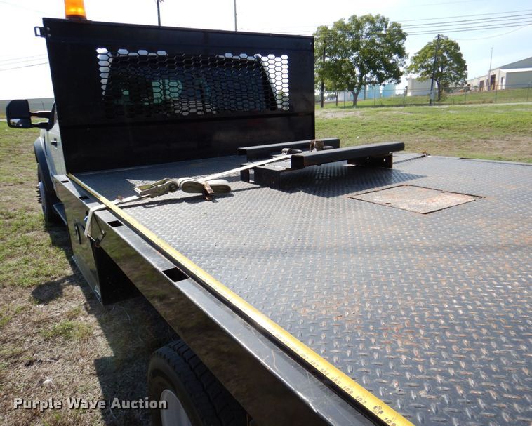 image for item DR2027 2018 Ford F450 Super Duty XLT  Crew Cab flatbed truck