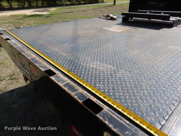 image for item DR2027 2018 Ford F450 Super Duty XLT  Crew Cab flatbed truck