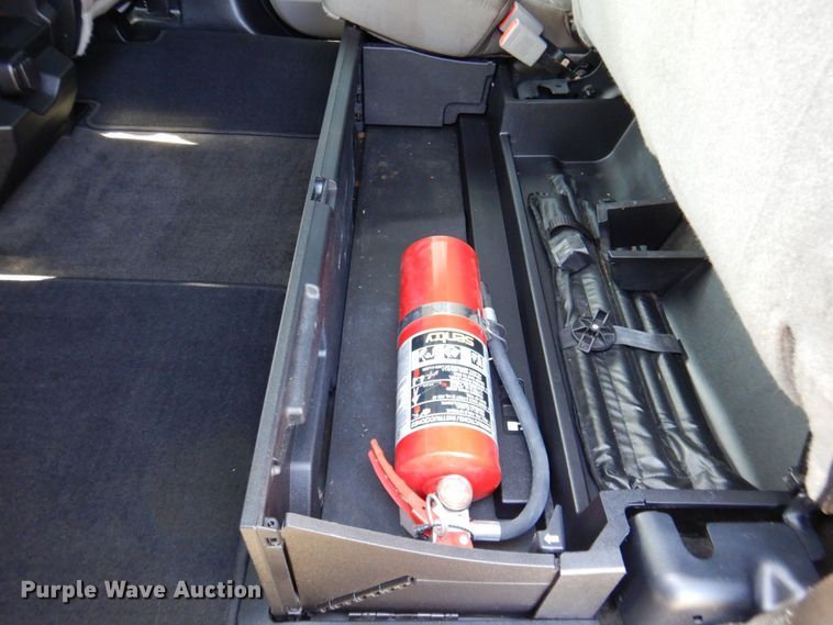 image for item DR2027 2018 Ford F450 Super Duty XLT  Crew Cab flatbed truck