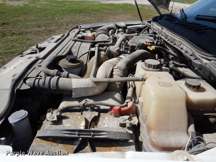 image for item DR2027 2018 Ford F450 Super Duty XLT  Crew Cab flatbed truck