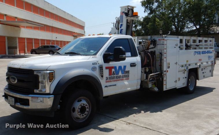 image for item DR2031 2019 Ford F550 Super Duty XL  utility / service truck