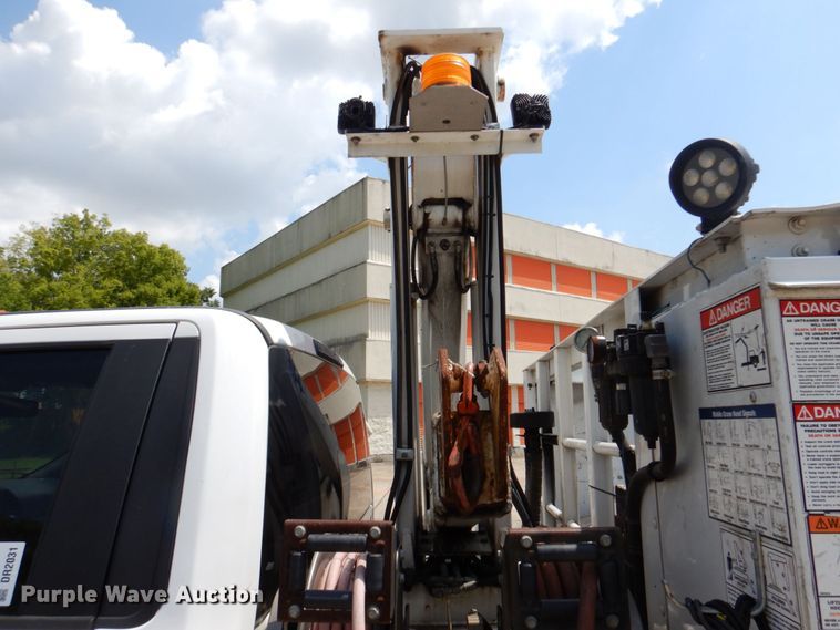 image for item DR2031 2019 Ford F550 Super Duty XL  utility / service truck