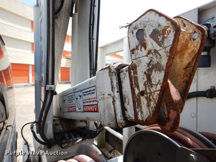 image for item DR2031 2019 Ford F550 Super Duty XL  utility / service truck