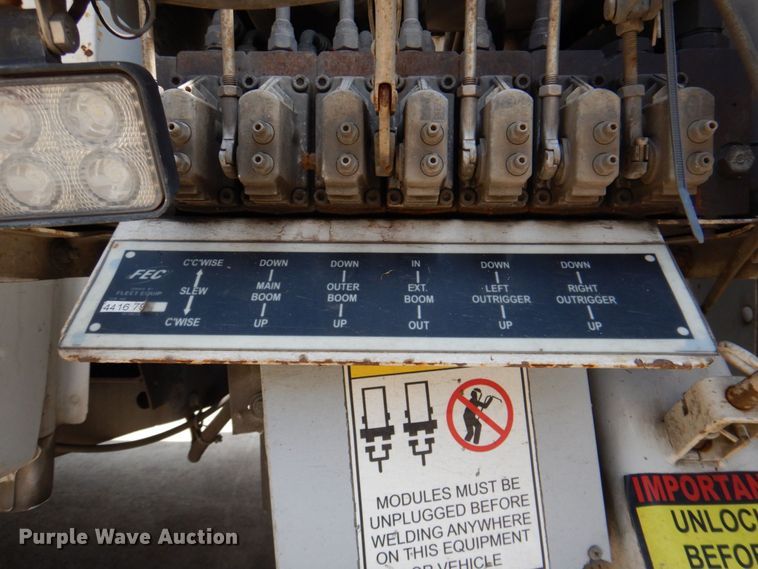 image for item DR2031 2019 Ford F550 Super Duty XL  utility / service truck