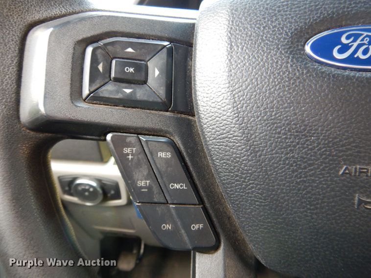 image for item DR2031 2019 Ford F550 Super Duty XL  utility / service truck