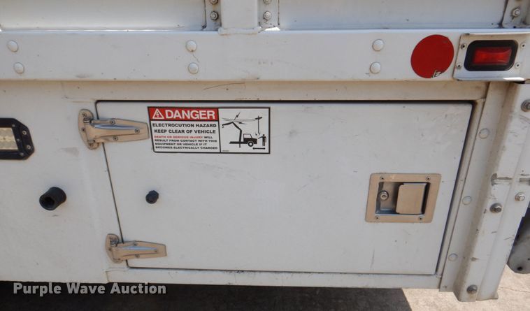 image for item DR2031 2019 Ford F550 Super Duty XL  utility / service truck