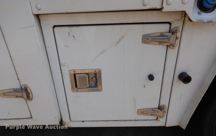 image for item DR2031 2019 Ford F550 Super Duty XL  utility / service truck