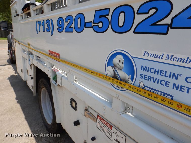 image for item DR2031 2019 Ford F550 Super Duty XL  utility / service truck