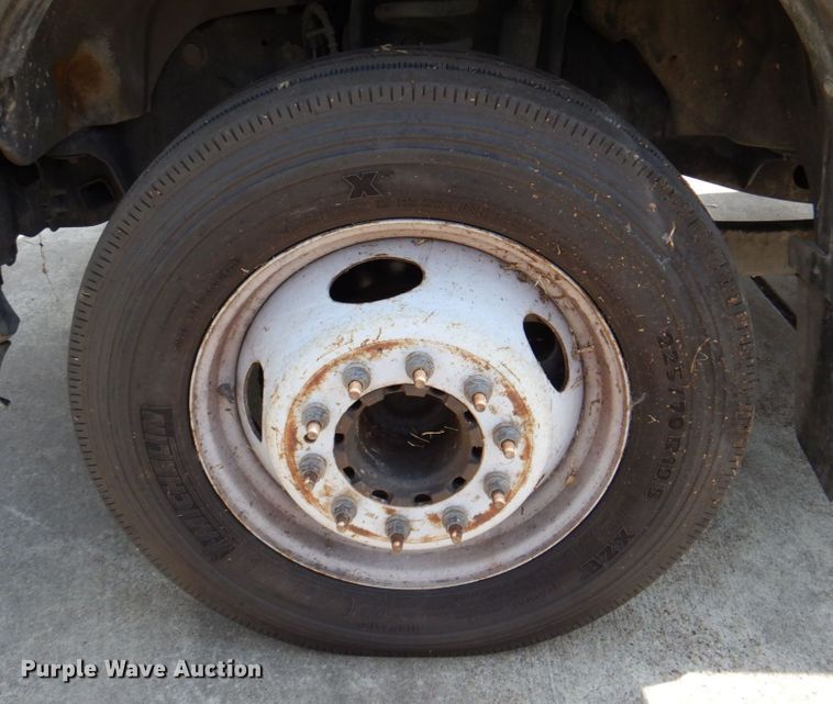 image for item DR2031 2019 Ford F550 Super Duty XL  utility / service truck