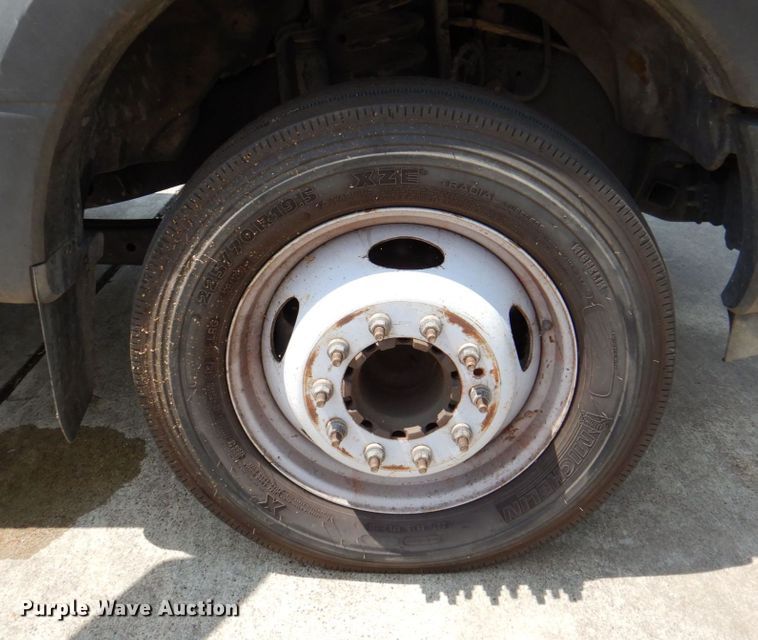 image for item DR2031 2019 Ford F550 Super Duty XL  utility / service truck