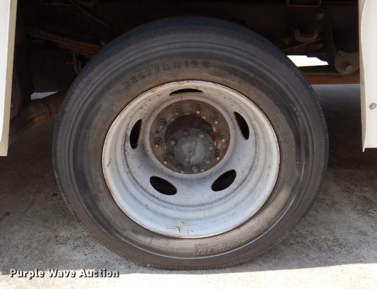 image for item DR2031 2019 Ford F550 Super Duty XL  utility / service truck