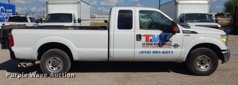 image for item DR2042 2013 Ford F250 Super Duty Lariat  SuperCab pickup truck