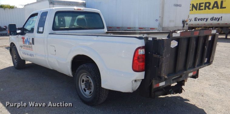 image for item DR2042 2013 Ford F250 Super Duty Lariat  SuperCab pickup truck