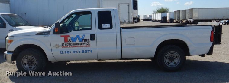 image for item DR2042 2013 Ford F250 Super Duty Lariat  SuperCab pickup truck