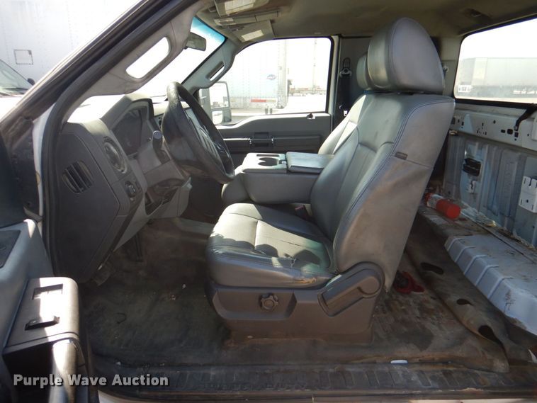 image for item DR2042 2013 Ford F250 Super Duty Lariat  SuperCab pickup truck