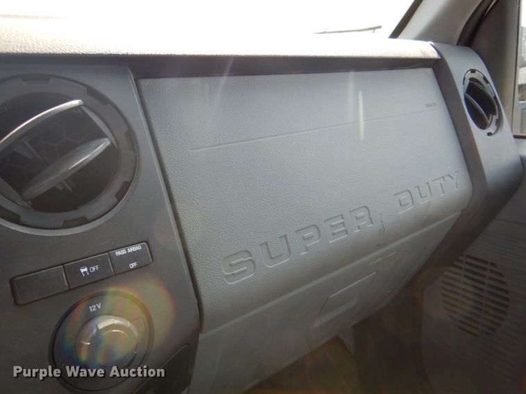 image for item DR2042 2013 Ford F250 Super Duty Lariat  SuperCab pickup truck