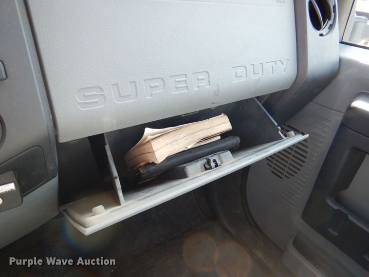 image for item DR2042 2013 Ford F250 Super Duty Lariat  SuperCab pickup truck