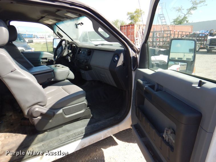 image for item DR2042 2013 Ford F250 Super Duty Lariat  SuperCab pickup truck